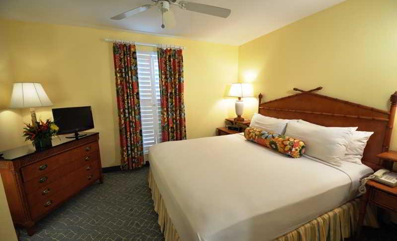 Sunshine Suites Resort West Bay Esterno foto